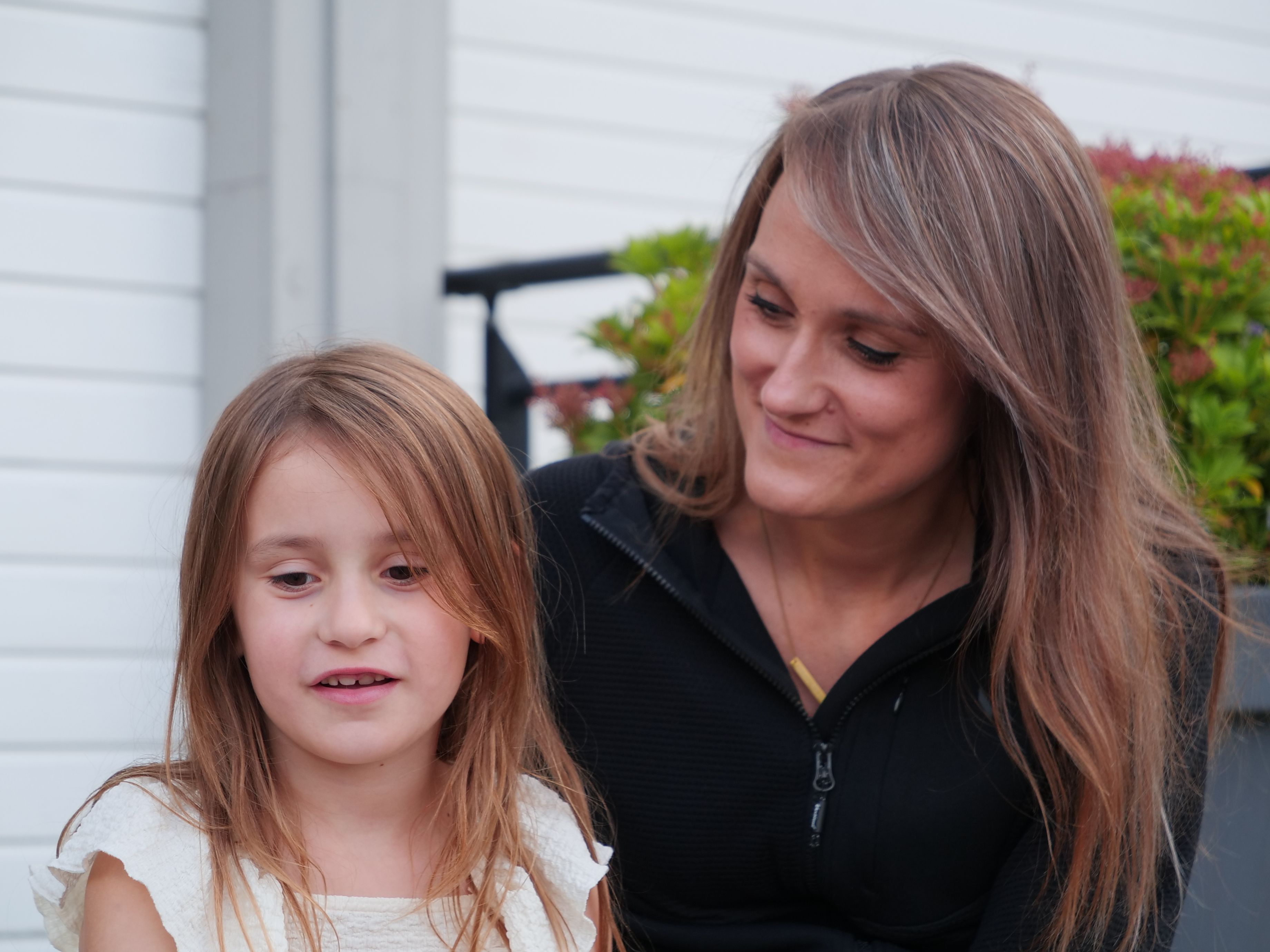 Mor Malin med datter Eline / Bilde: Sunniva Bondevik