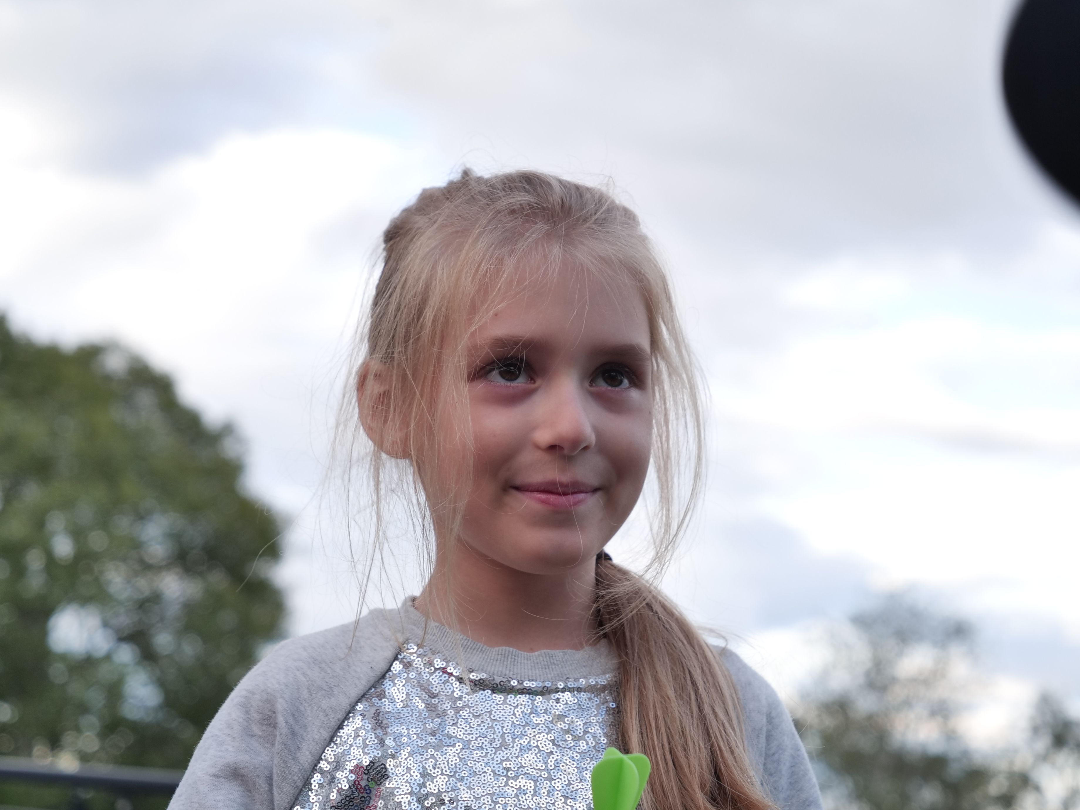 Emilie forteller oss kor / Bilde: Sunniva Bondevik
